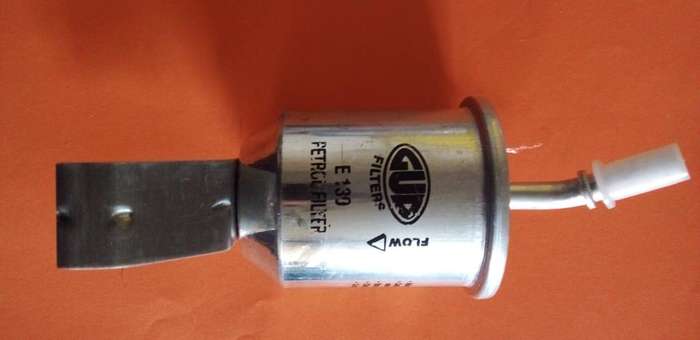 TOYOTA HILUX. QUANTUM FUEL FILTER. E139