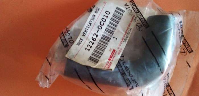 toyota breather hose.genuine part