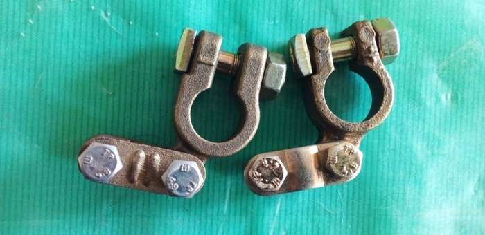 BATTERY TERMINALS