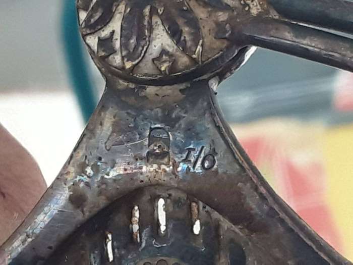 OLD VINTAGE BOWL