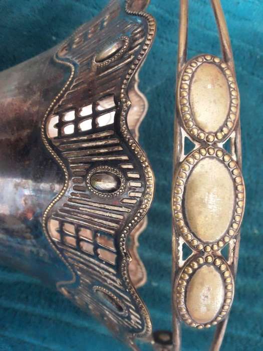 OLD VINTAGE BOWL