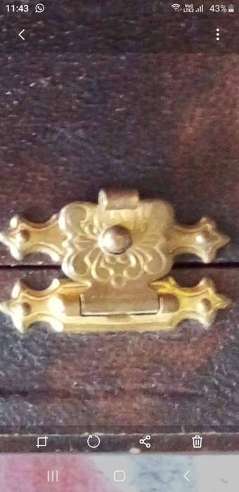 ANTIQUE WOODEN JEWELLERY BOX