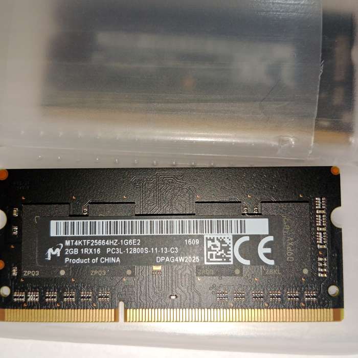 Micron (2GB) DDR3 RAM PC3L-12800S (1Rx16) SO-DIMM 1600MHz (MT4KTF25664HZ-1G6E2)