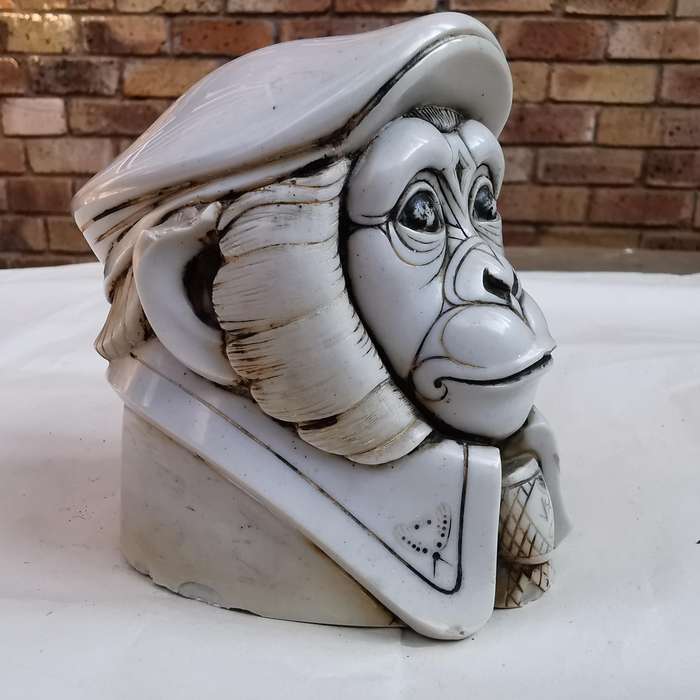 Statue