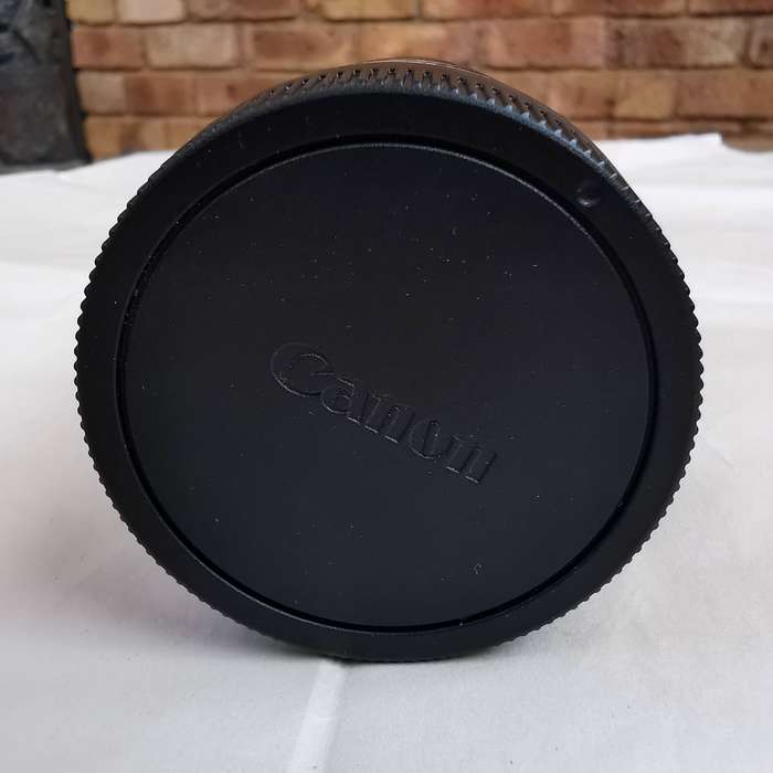 Canon Camera Lens MACRO 1.0m/3.3ft  55-200mm BRAND NEW