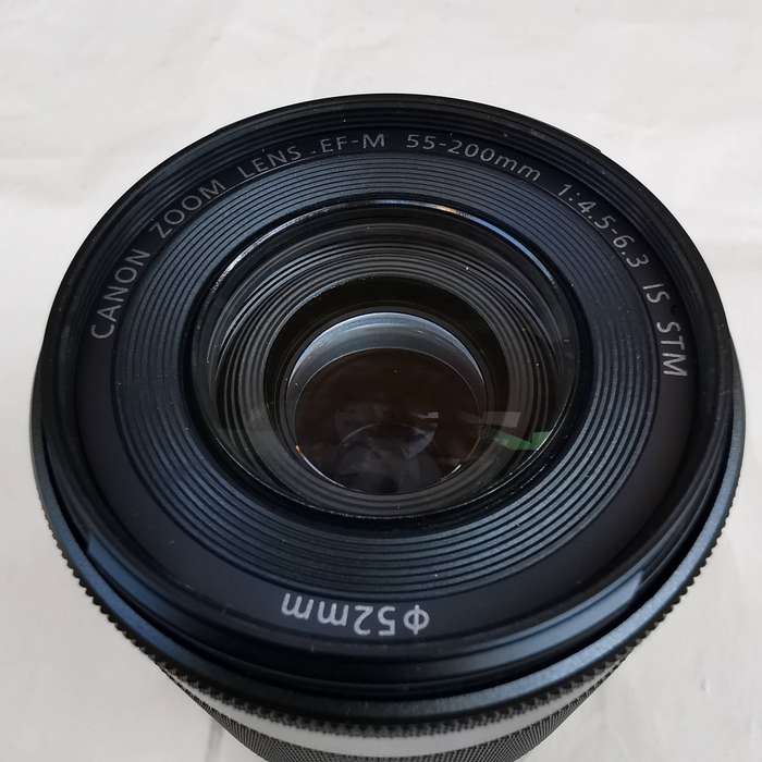 Canon Camera Lens MACRO 1.0m/3.3ft  55-200mm BRAND NEW