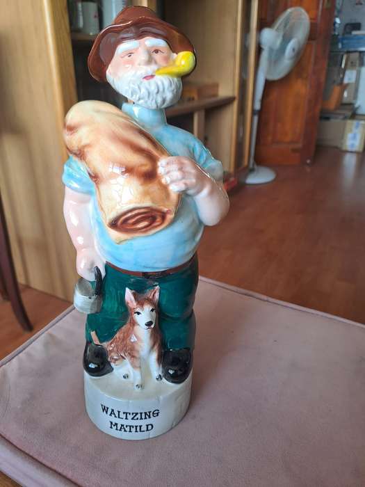 Waltzing Matilda Decanter (no music box)