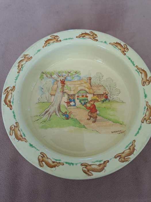 Bunnykins porridge bowl by Barbara Vernon, Doulton made