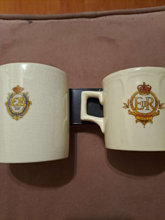 Coronation Edward VIII 12 May 1937, Coronation Queen Elizabeth II 1953, 2 x ceramic mugs
