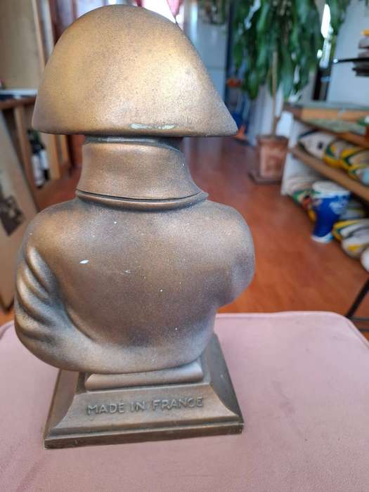 Bar display, Courvoisier Cognac N Bonaparte Advertising Bust(Plastic)