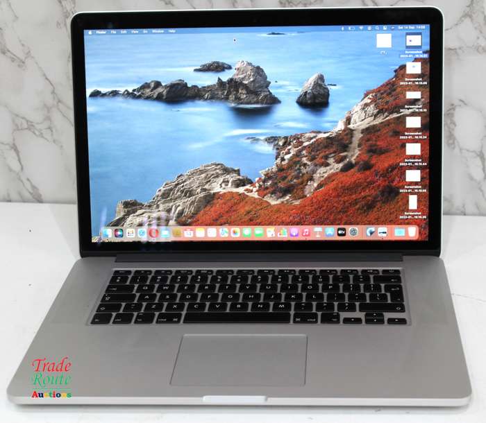 Apple MacBook Pro 15.4-inch  | Core i7 2.2GHz | 16GB RAM | 256GB SSD MID 2015 **  MAC OS Monterey **