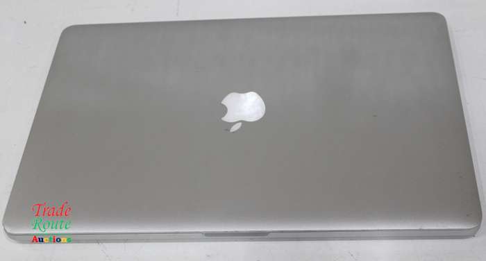 Apple MacBook Pro 15.4-inch  | Core i7 2.2GHz | 16GB RAM | 256GB SSD MID 2015 ** macOS Catalina **