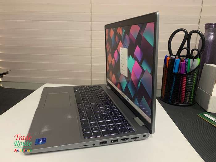 DELL LATITUDE 5520 15.6" FHD Laptop | 11th Gen Core i7-1165G7 | 16GB RAM | 512GB SSD