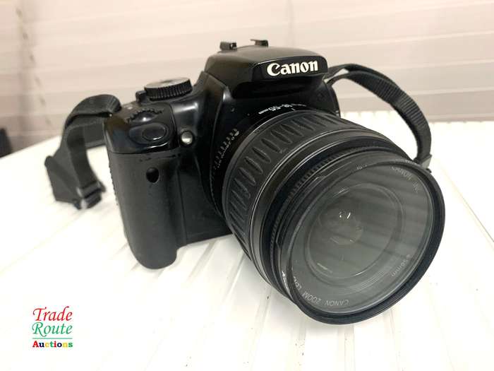 Canon 400D Digital SLR camera 10.1 Megapixels + Canon EFS 18-55mm Lens Kit