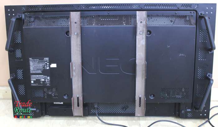 NEC 46-inch MultiSync X461UNV LCD Monitor - Cracked LCD for Spares Salvage