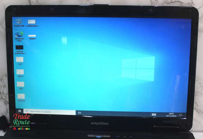 emachines by Acer E525 Laptop | Intel Celeron 900 2.2GHz 2GB RAM 150GB HDD - Faulty Battery