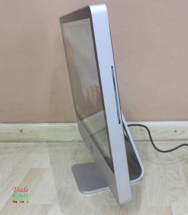 iMac 24-Inch Core 2 Duo 2.8Ghz - All in One Desktop - ATI Radeon Graphics
