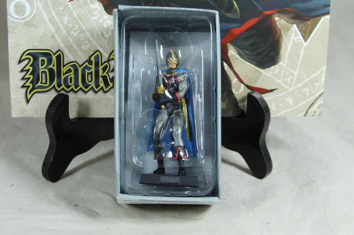 Marvel Classic - lead, hand painted figurine and book - Black Knight #112