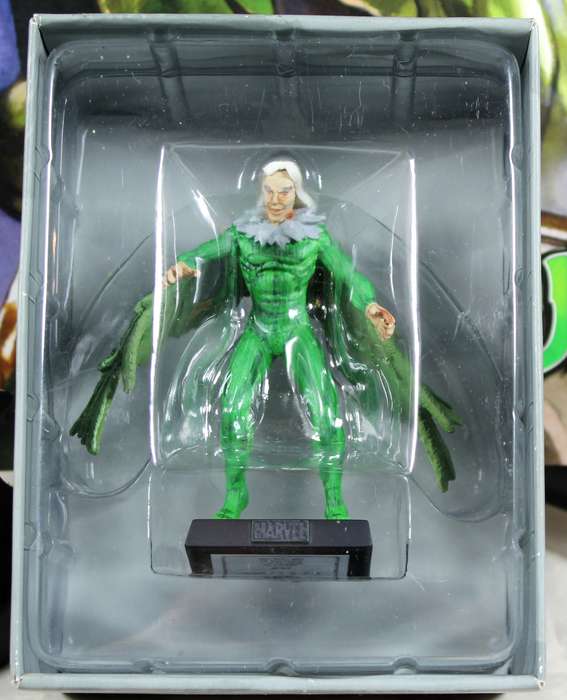 Marvel comics - lead, hand painted figurine with book - The Vulture #67