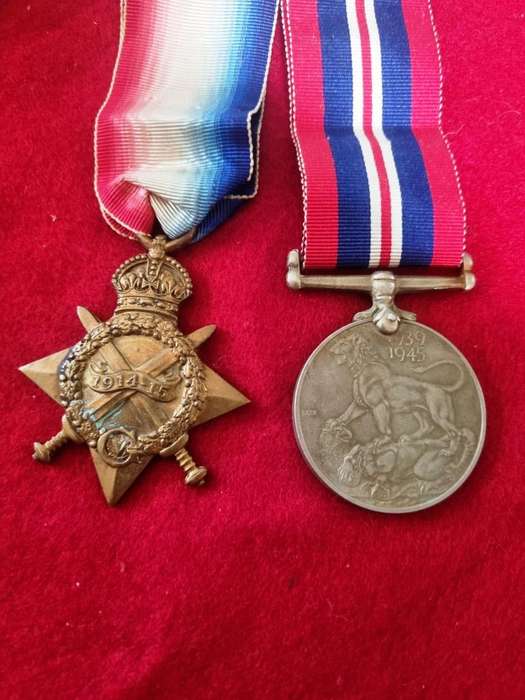 Medal Set (WWI 1914 Named to Burger VH Boshoff- WWII - JN Boshoff)