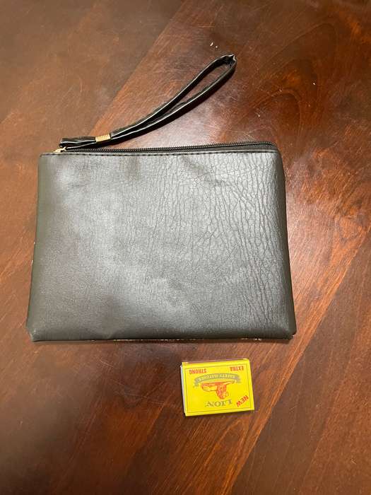 Diamond art purse with picture of cat (complete)