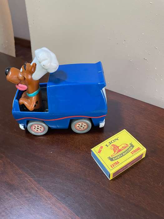 Scooby doo in vehicle toy