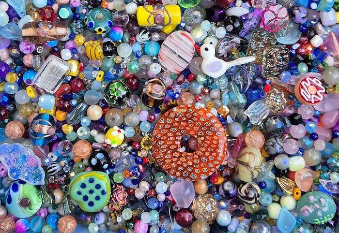 4.3Kg  Mixed / Assorted Glass Beads +/- 9500pcs