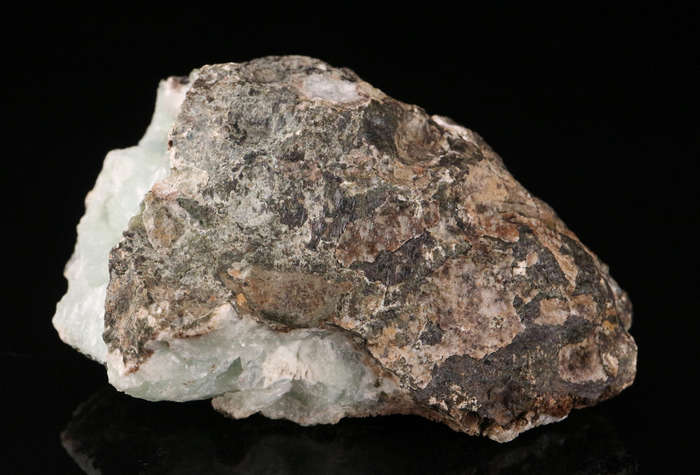 Prehnite on Matrix, Gobobosebberge Mnt, Namibia