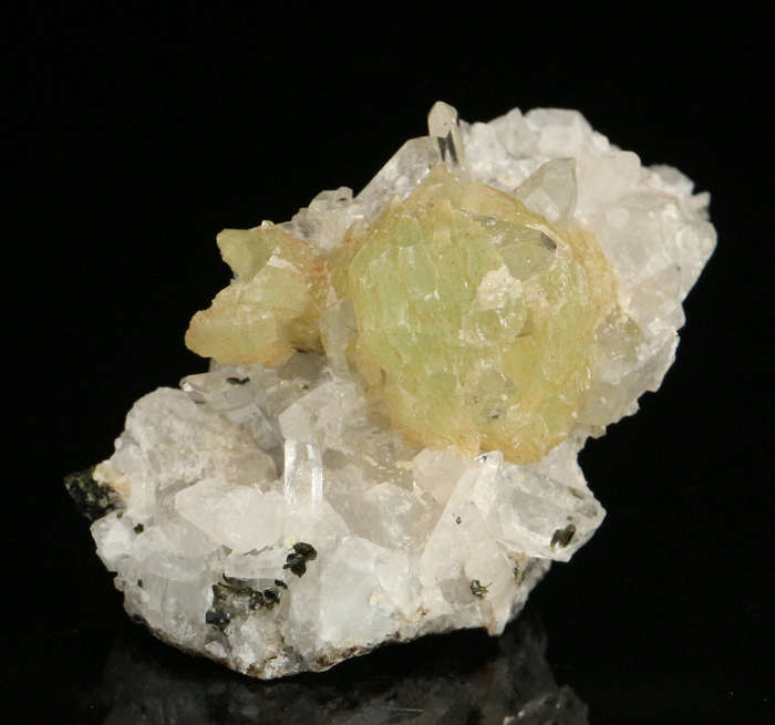 Prehnite on Matrix, Gobobosebberge Mnt, Namibia