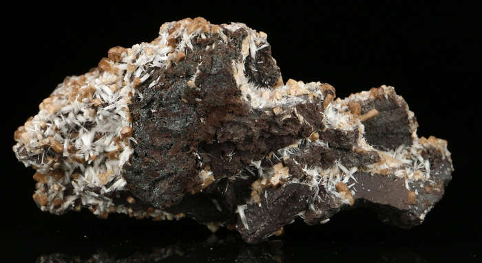 Olmiite & Bultfonteinite,"N'Chwaning II Mine, Kalahari Manganese Field, Northern Cape, South Africa