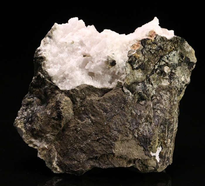 Laumontite, Prehnite on Matrix, Gobobosebberge Mnt, Namibia