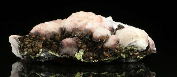 Mangnaoan Calcite on Goethite,"N'Chwaning II Mine, Kalahari Manganese Field, Northern Cape, South Af
