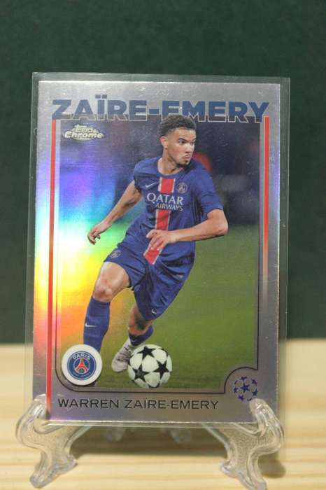 PSG Warren Zaïre-Emery 2025 Topps Chrome REFRACTOR trading card