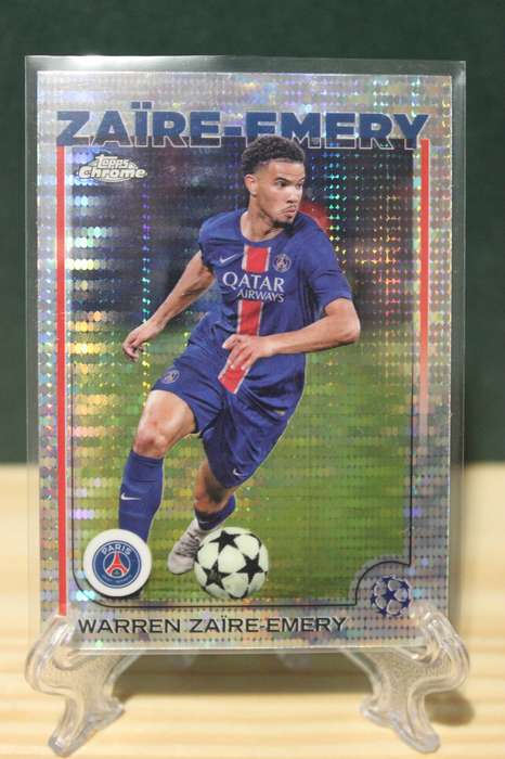 BENFICA Warren Zaïre-Emery 2025 Topps Chrome Pulsar Refractor card