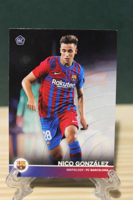 BARCELONA - NICO GONZALEZ ROOKIE CARD TOPPS 2021