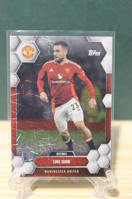 MAN UNITED - LUKE SHAW TOPPS 2024