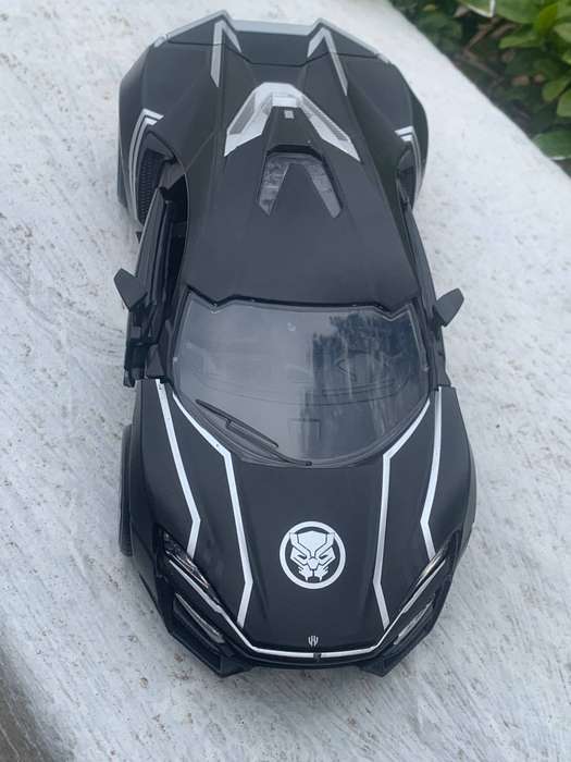 Marvel Avengers Black Panther DieCast Lykan Hypersport - Scale 1:24 - By Jada Toys