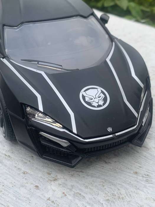 Marvel Avengers Black Panther DieCast Lykan Hypersport - Scale 1:24 - By Jada Toys