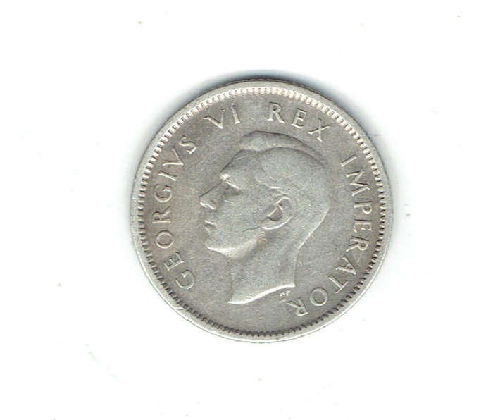 1938 UNION of S A 6d in VF+ grade Nice clean coin