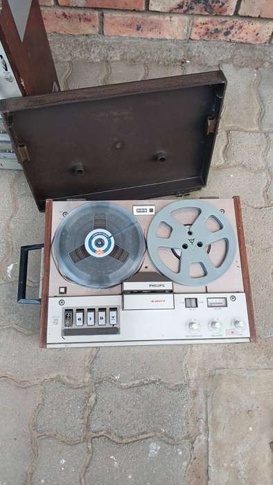 VINTAGE ELECTRONICS Reel to Reel Players & Recorders