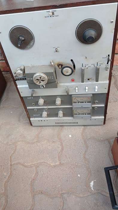 VINTAGE ELECTRONICS Reel to Reel Players & Recorders