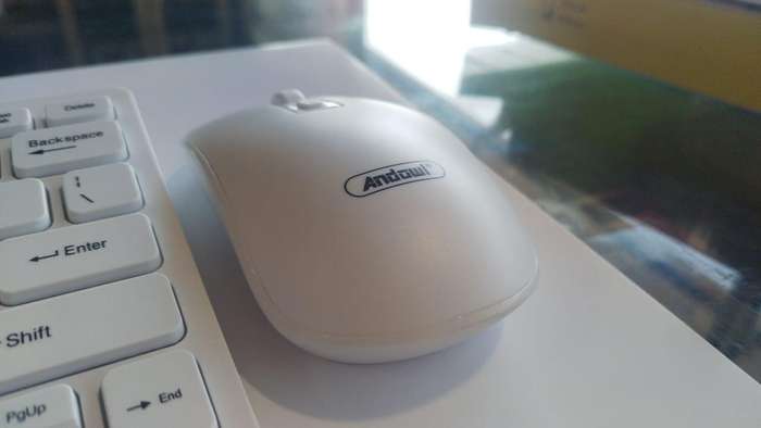 ANDOWL Mini Wireless Keyboard And Mouse