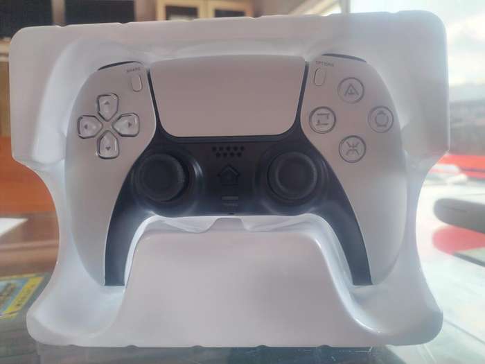 NEW4 WIRELESS CONTROLLER(Multi platform gaming controller)