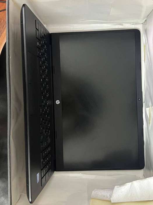 Hp Laptop Intel Celeron 500gb HDD 8GB Ram 15.6"