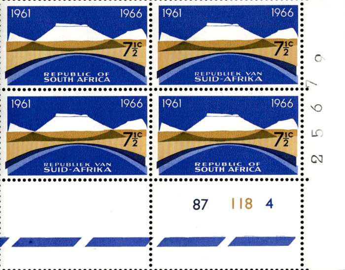 RSA 1966/05/31 Fifth Anniversary of the Republic 7½c Cyl. No 87 118 4