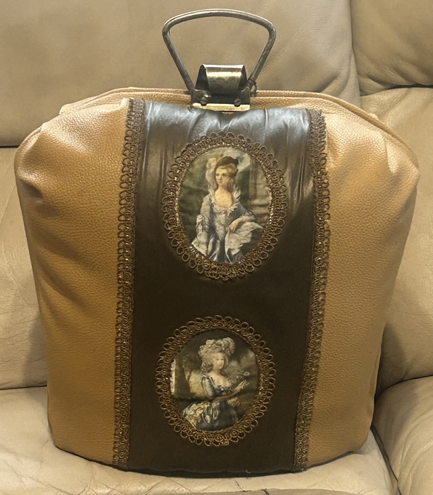 Teapot Carrier AKA the Carriage Cozy
