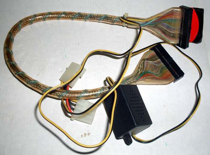 Thermaltake Rounded Floppy Cable Blue LED 45cm (2002)