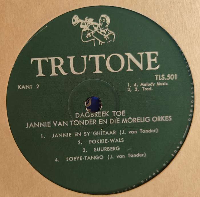 "BOEREMUSIEK" "Long playing" records in an album (11)! Description VERY IMPORTANT.