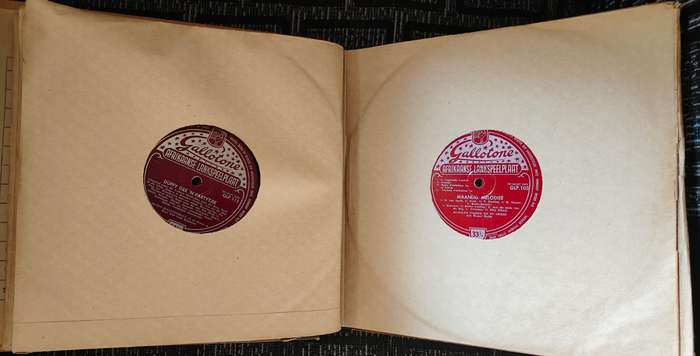 "BOEREMUSIEK" "Long playing" records in an album (11)! Description VERY IMPORTANT.