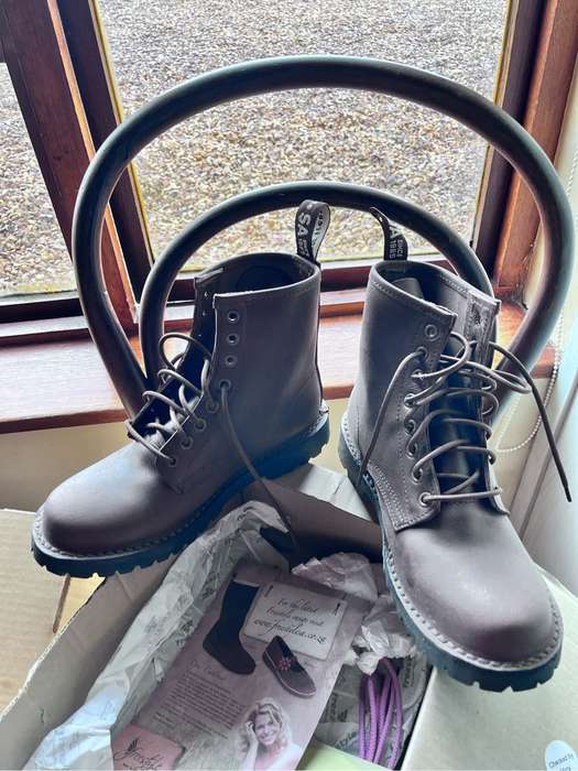 Unworn 100% leather Freestyle Emma Boots (5)